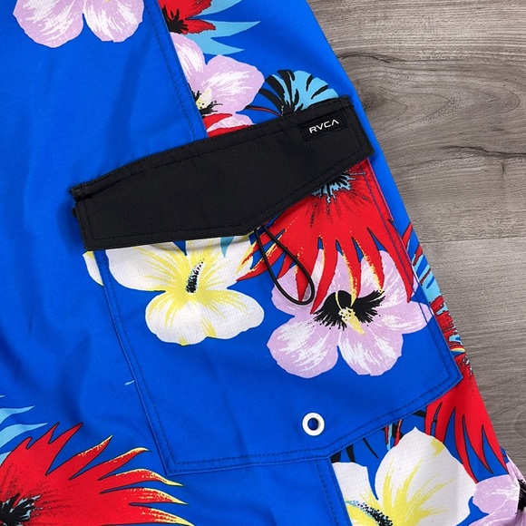 RVCA - HIGGINS BOARDSHORTS - Picture 10 of 11